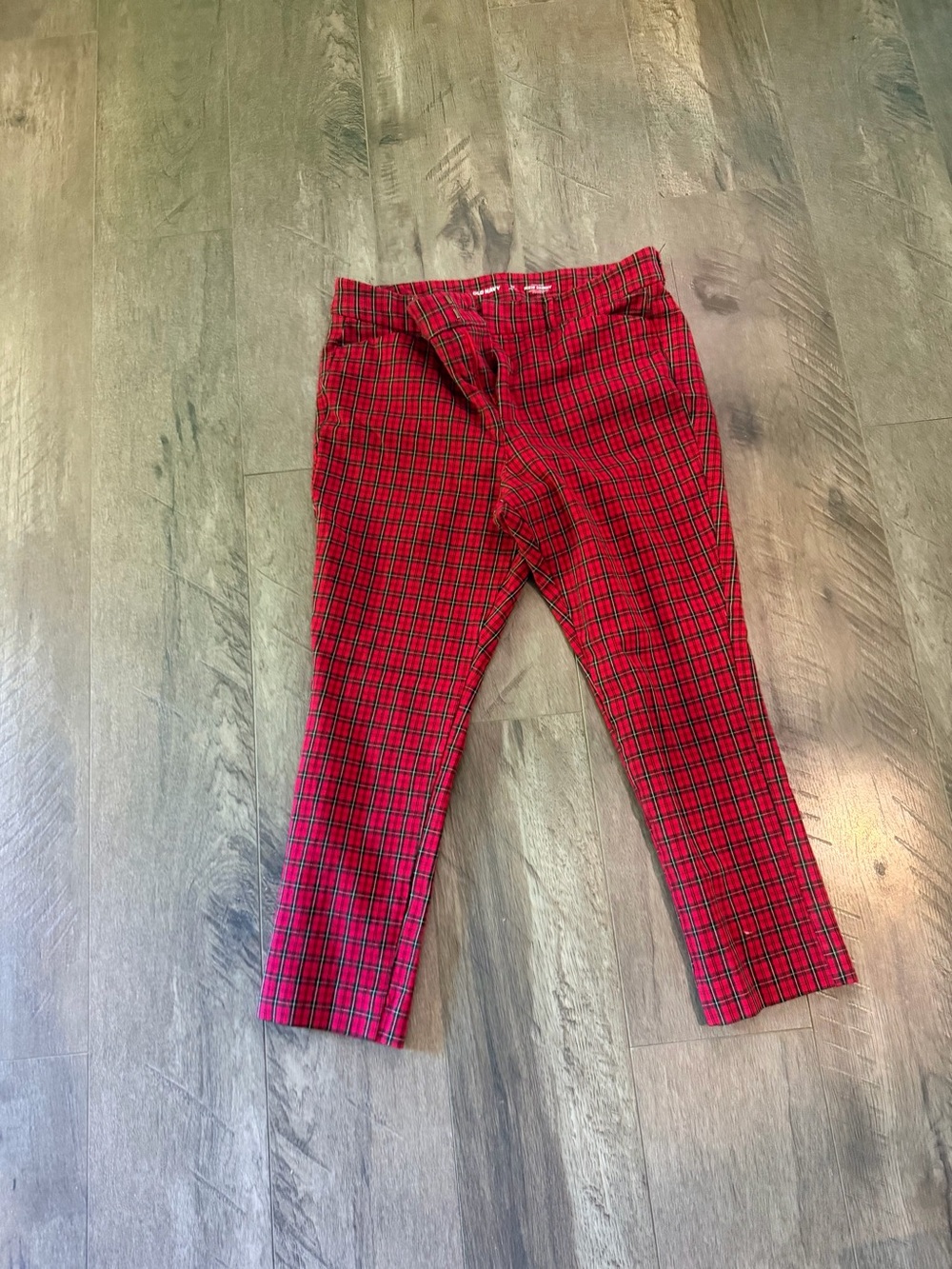 Old Navy Red Plaid Cropped Pants
